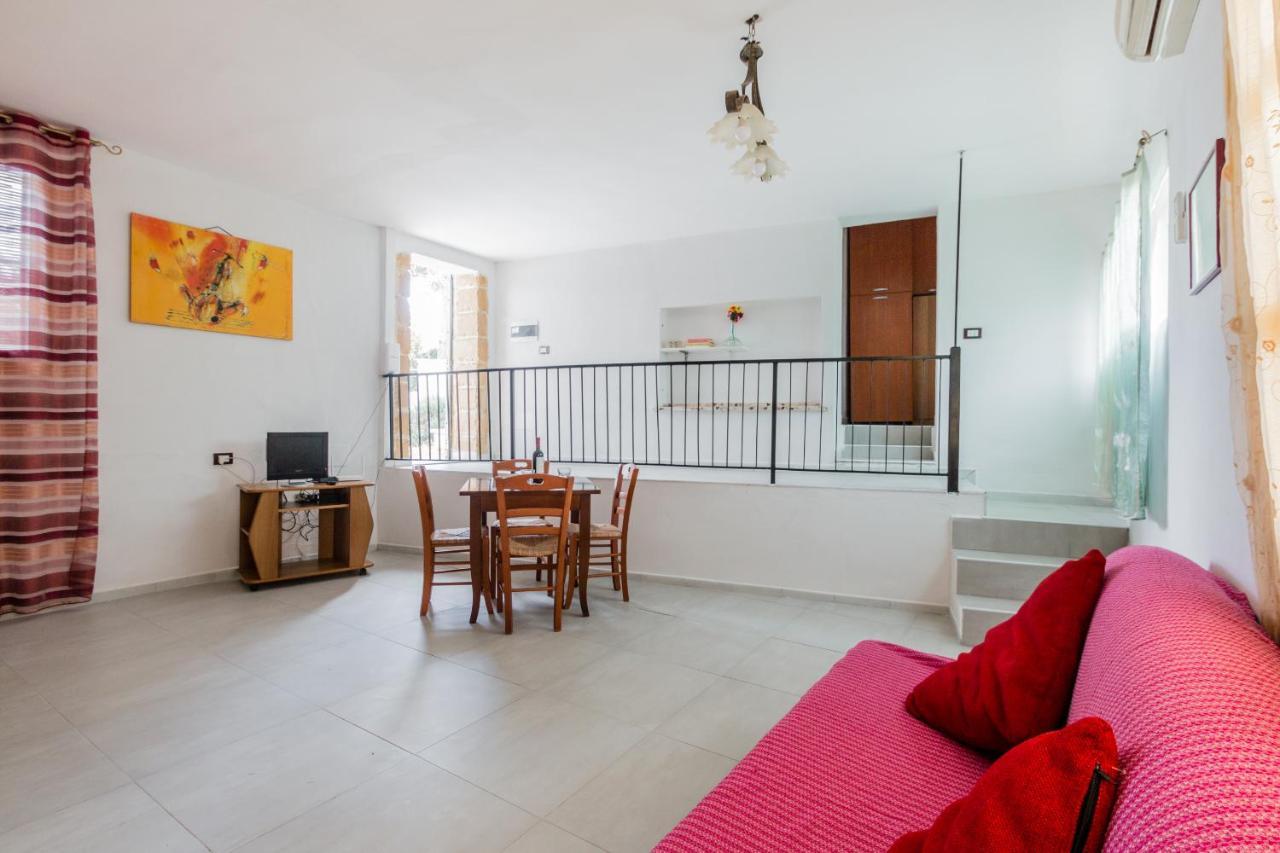 Terre Di Mare Near The Sandy Beach With Pool, Parking & Wifi Фонтане-Бьянке Экстерьер фото